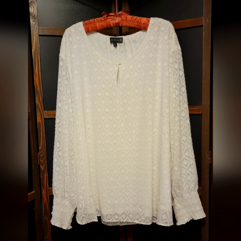 Ryan Wythe White Textured Women's Top, Polyester Lining, 5x